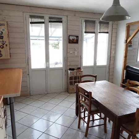 Maison Individuelle Avec Jardin, Au Calme * Lorp-Sentaraille